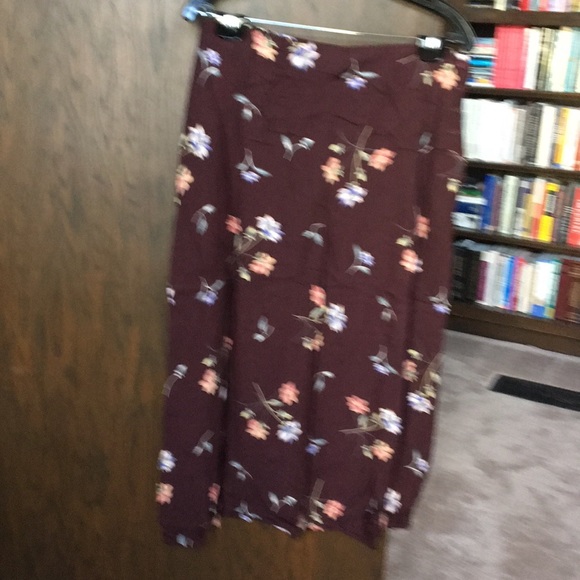 Vintage A-line brown flowered skirt size 14 - Picture 1 of 7